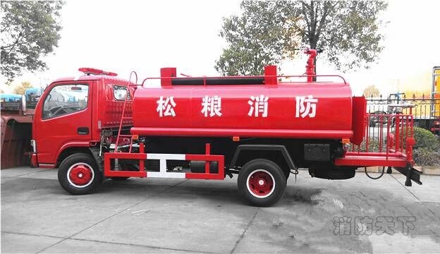 消防車，鄉(xiāng)鎮(zhèn)消防車 消防灑水車 灑水消防車